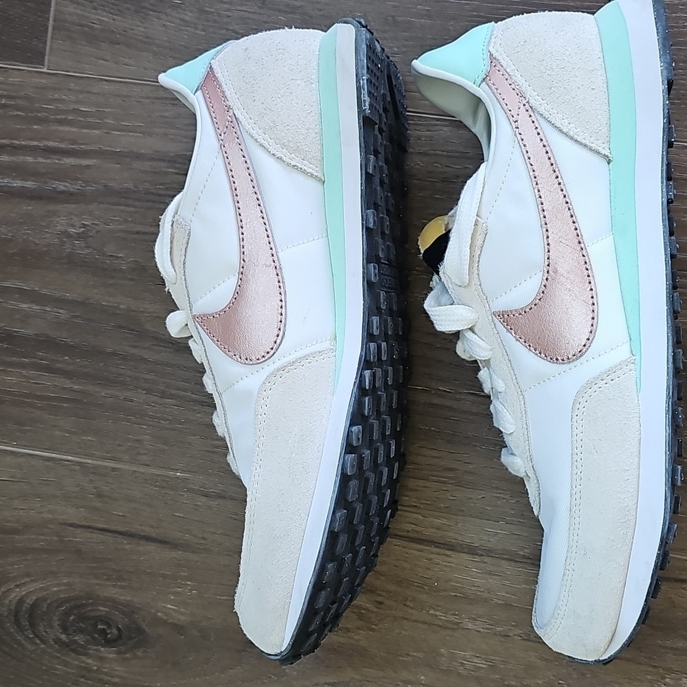 Nike Waffle Trainer 2 GS 'White Mint Copper Youth Sz 6.5Y #DC6477 102 - Picture 15 of 16